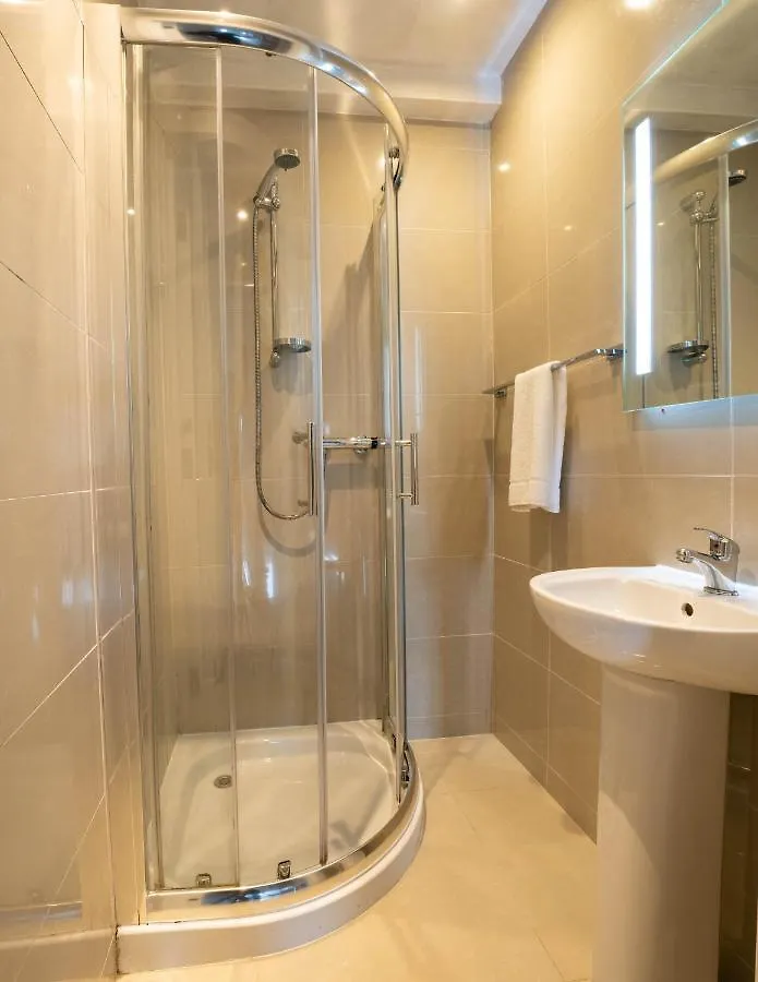 Family Apartment Sleeps 6 In Botanic Queens Area Белфаст 0*,