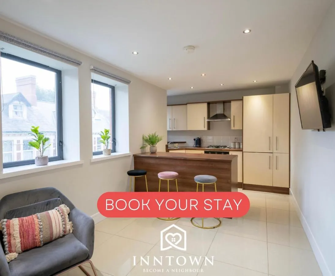 Family Apartment Sleeps 6 In Botanic Queens Area Belfast